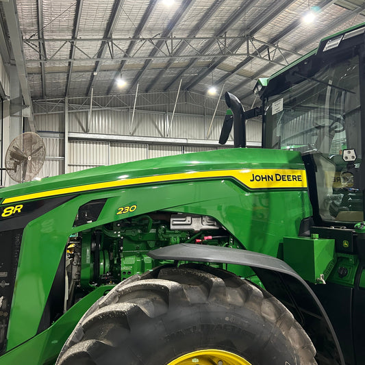 John Deere 8R Water tank